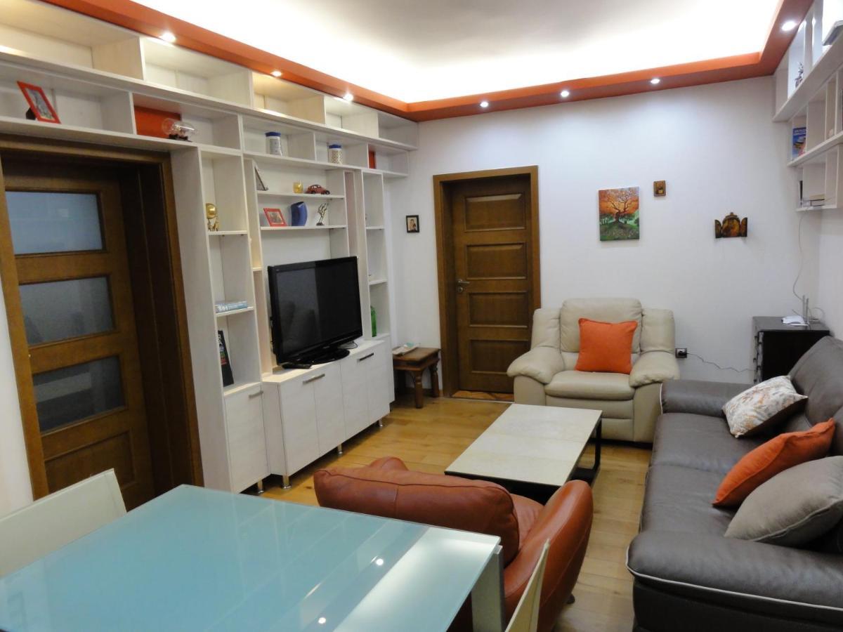 Apartment Sofia Lux Top Center ภายนอก รูปภาพ