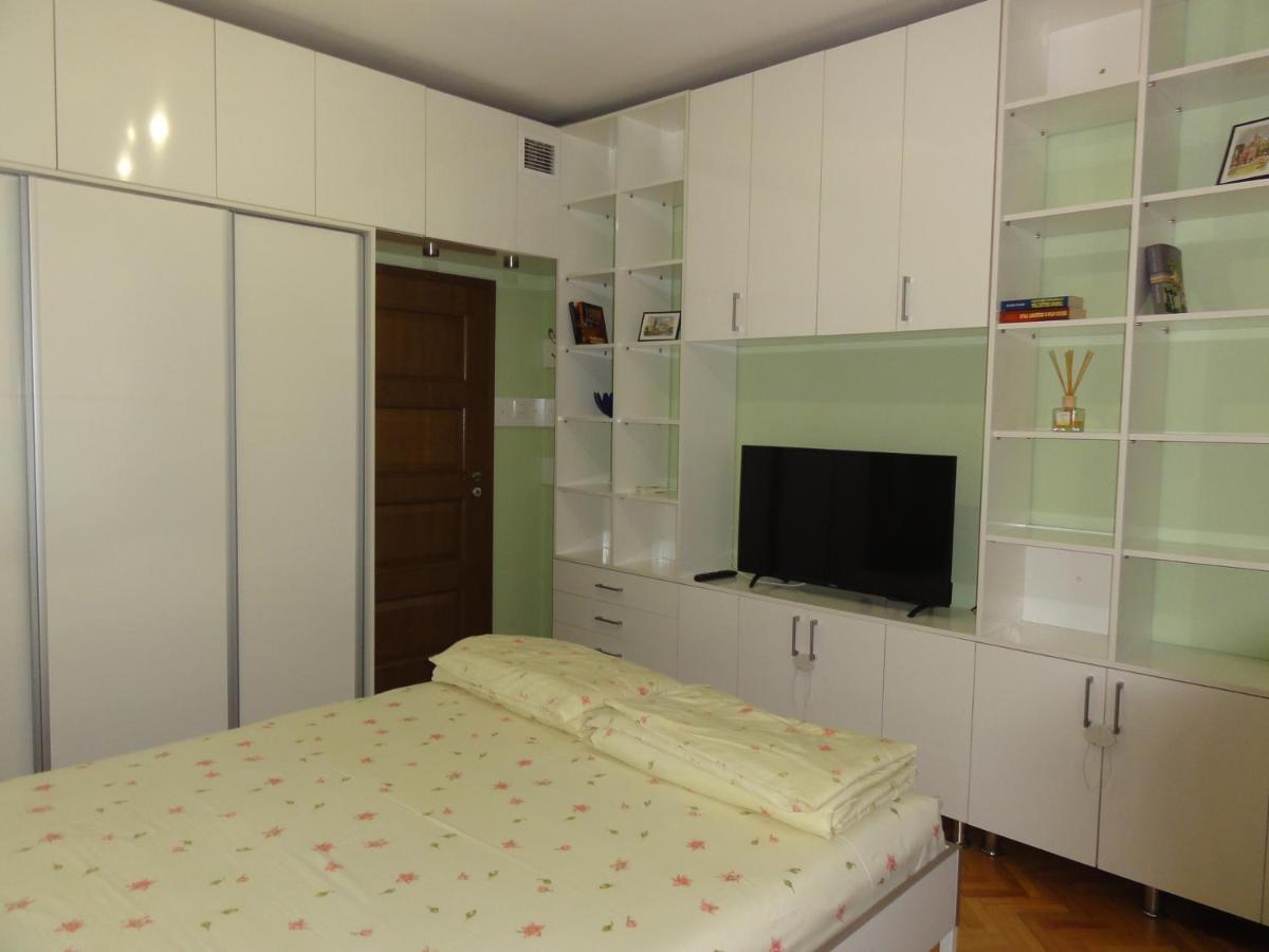 Apartment Sofia Lux Top Center ภายนอก รูปภาพ